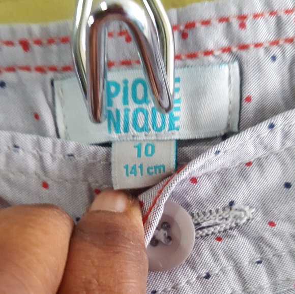 Classy knee length boys shorts. - Picture 2 of 3